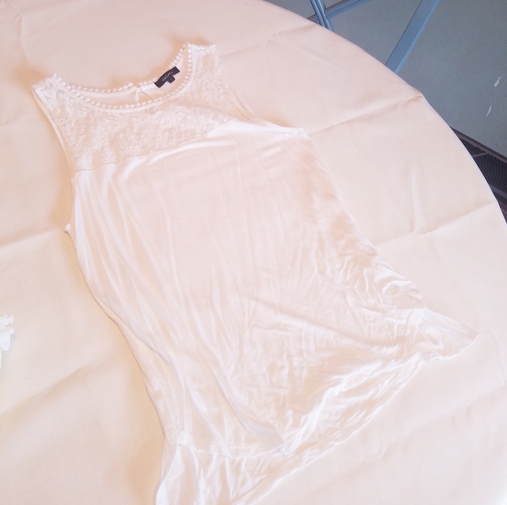 Donated - Women's White Lace-Accent Top